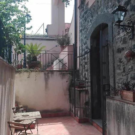 Bouganville Catania