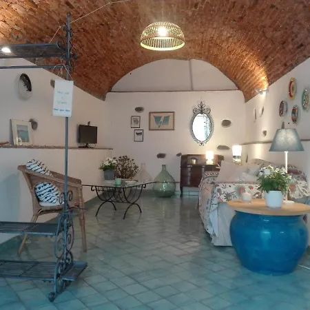 Bouganville Apartment *